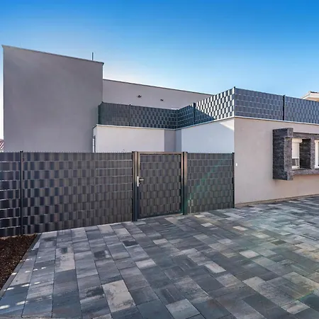 Gorgeous In With Wifi Prázdninový dům