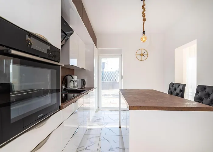 Gorgeous In With Wifi